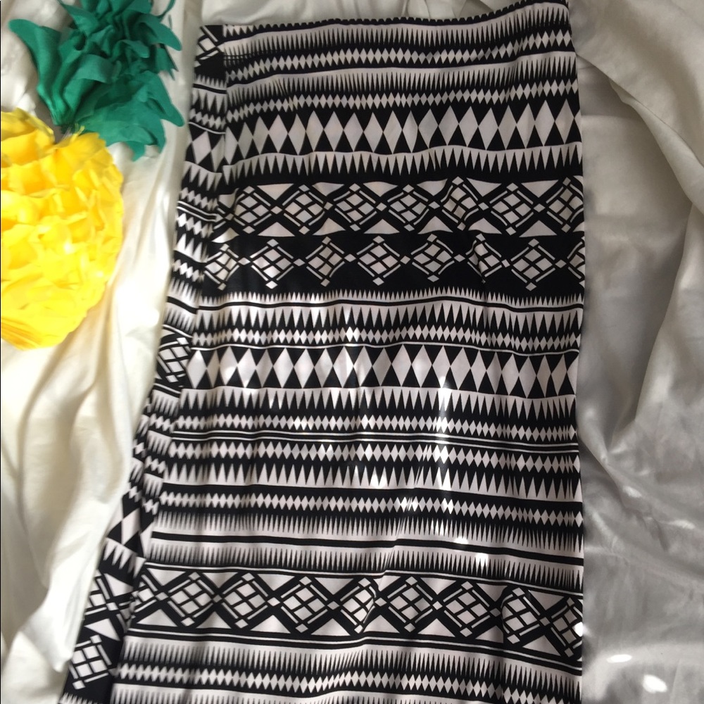 Open side maxi skirt